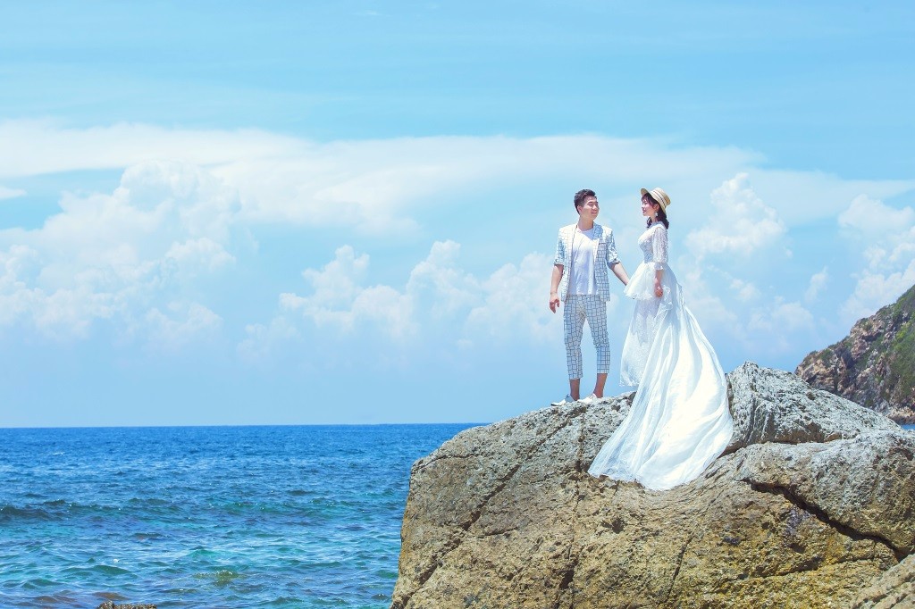 海南婚纱摄影发展现状:三亚(拍婚纱照)婚纱摄影工作室哪家好