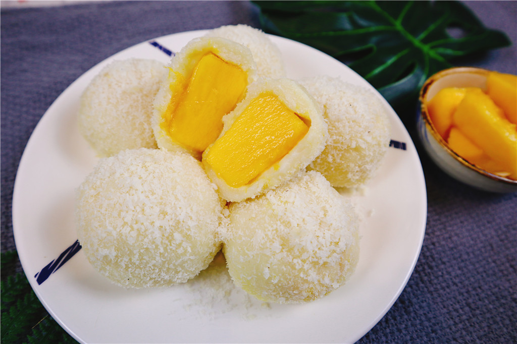 芒果糯米糍不用烤不用炸,一蒸一包香甜软糯,超好吃|芒果|糯米糍|奶香_