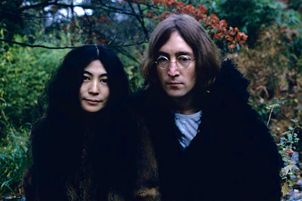 老照片约翰列侬和女友小野洋子1968年12月