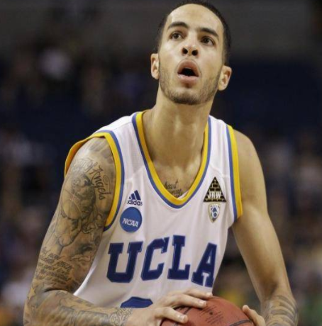 前nba球员泰勒霍尼卡特,6日在洛杉矶谢尔曼奥克斯的住宅与警察枪战并