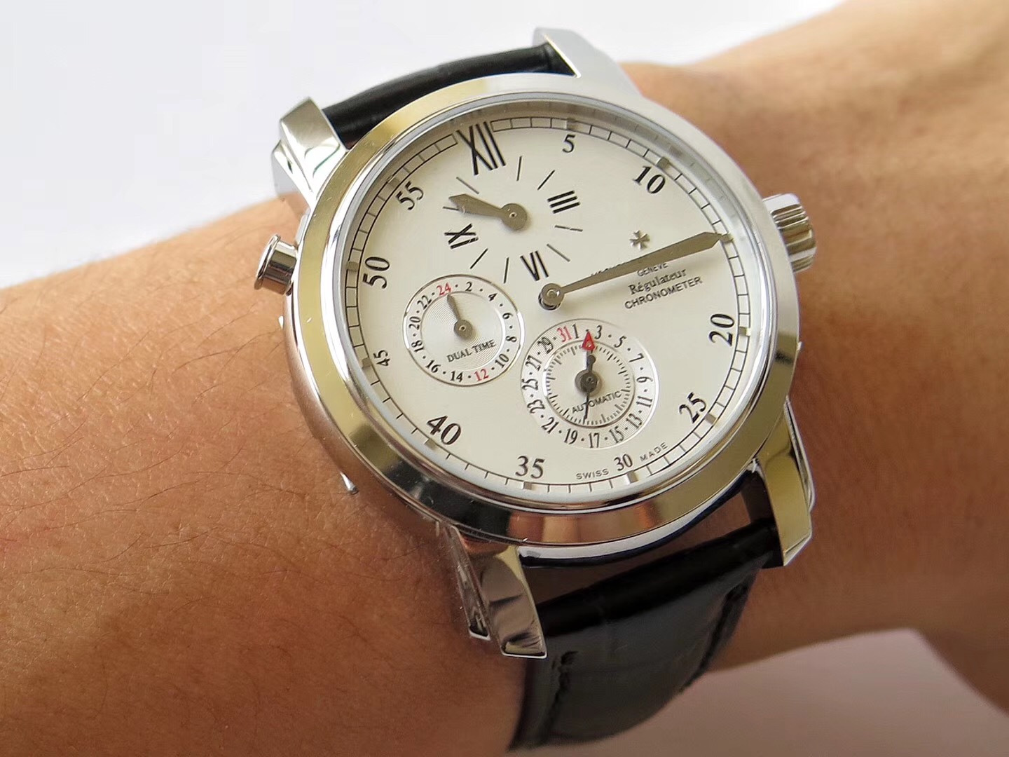 siri说表江诗丹顿马耳他系列42005两地时复刻腕表