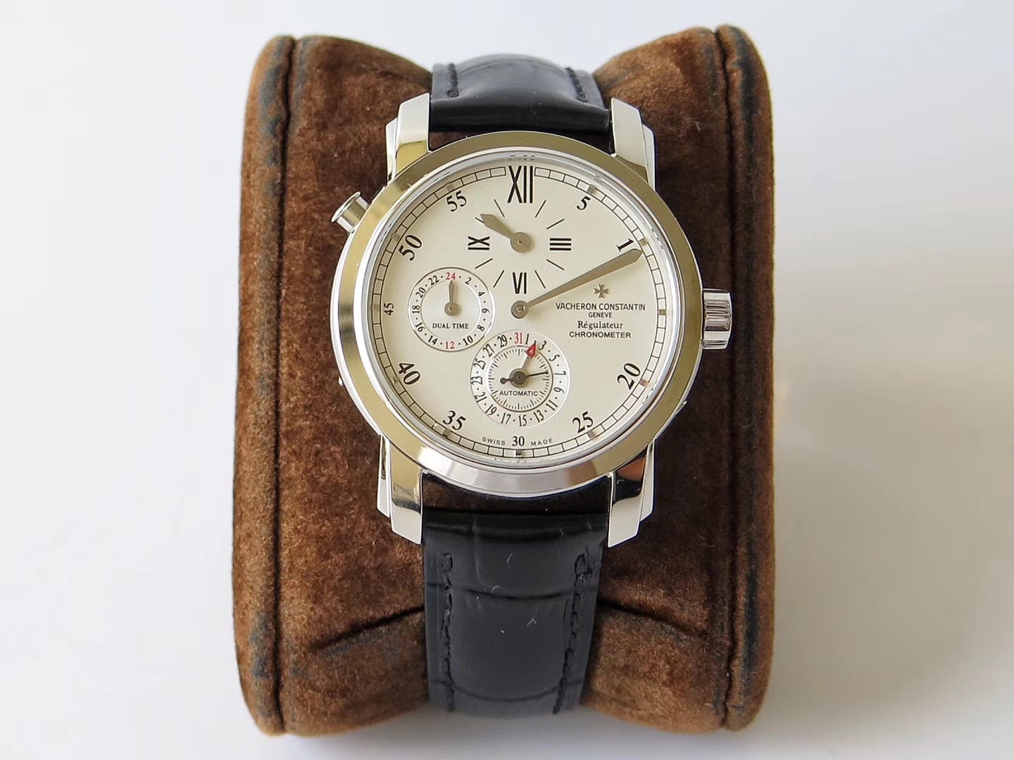 siri说表江诗丹顿马耳他系列42005两地时复刻腕表