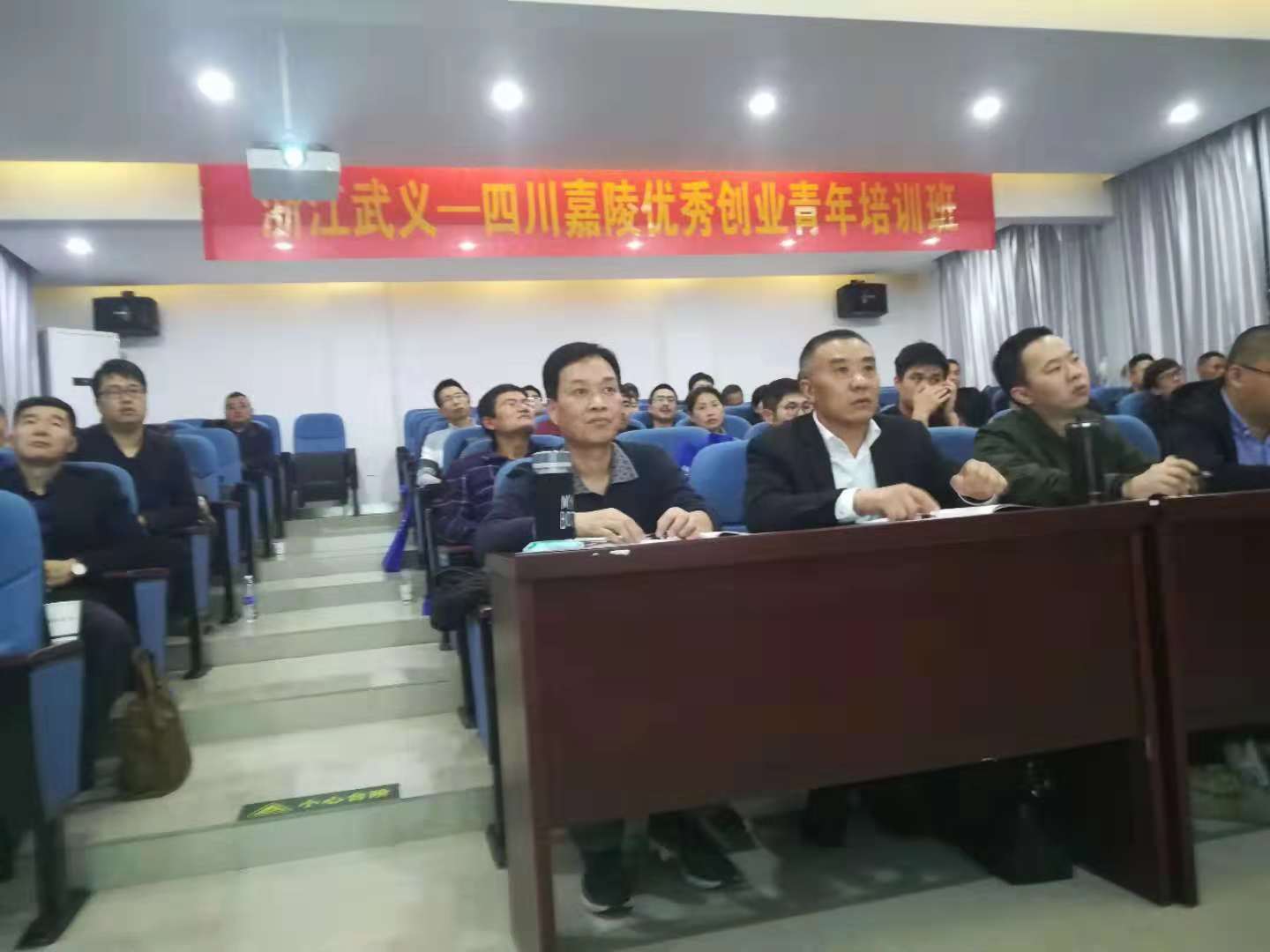 安平赵二娃"保送"上大学了!跟他一块去的,还有5个人哈!