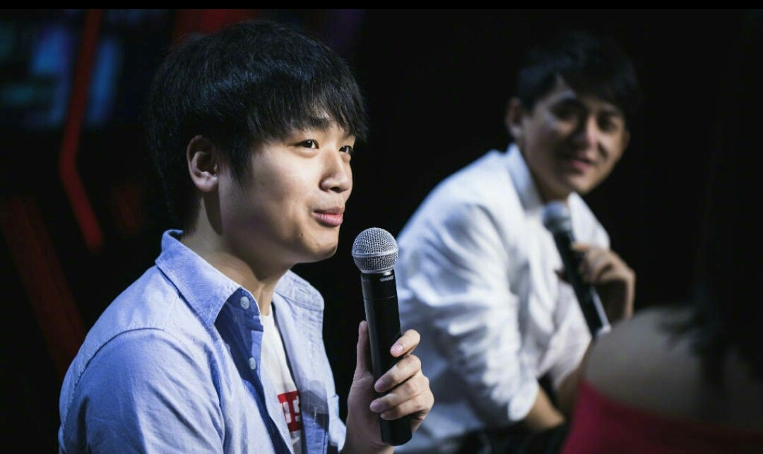 英雄联盟官宣:we战队微笑重新连接归来