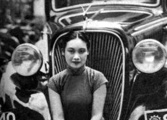 两人不谋而合发展成了情人关系,余淑衡更聪明的是,知道怎么俘获男人的