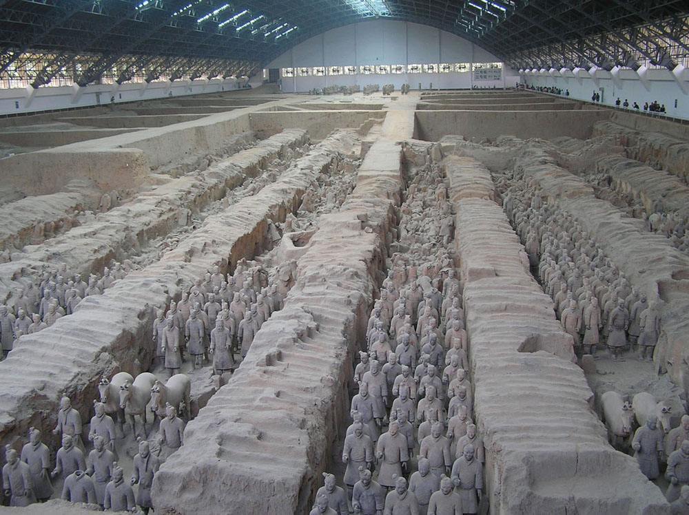 秦始皇陵地宫之谜:70万人历时39年建造,暗藏自动发射箭弩|地宫|秦始皇陵|箭弩_新浪新闻