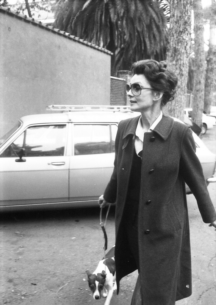 1980年奥黛丽·赫本与第二任丈夫安德烈·多蒂及儿子卢卡·多蒂在罗马