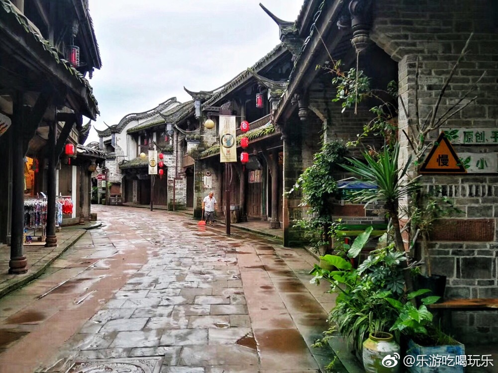 成都黄龙溪古镇这里真是一个好玩的古镇热闹非凡
