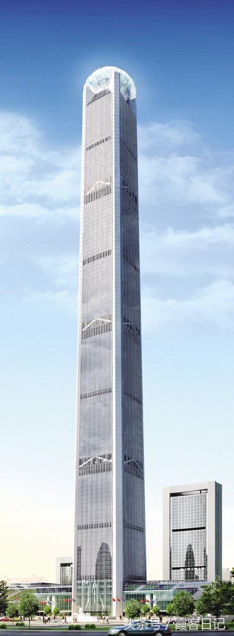 为提高整体结构承载力,大厦使用防屈曲支撑,单根重量210吨,为国内