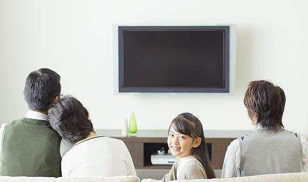 现在电脑显示器哪个好