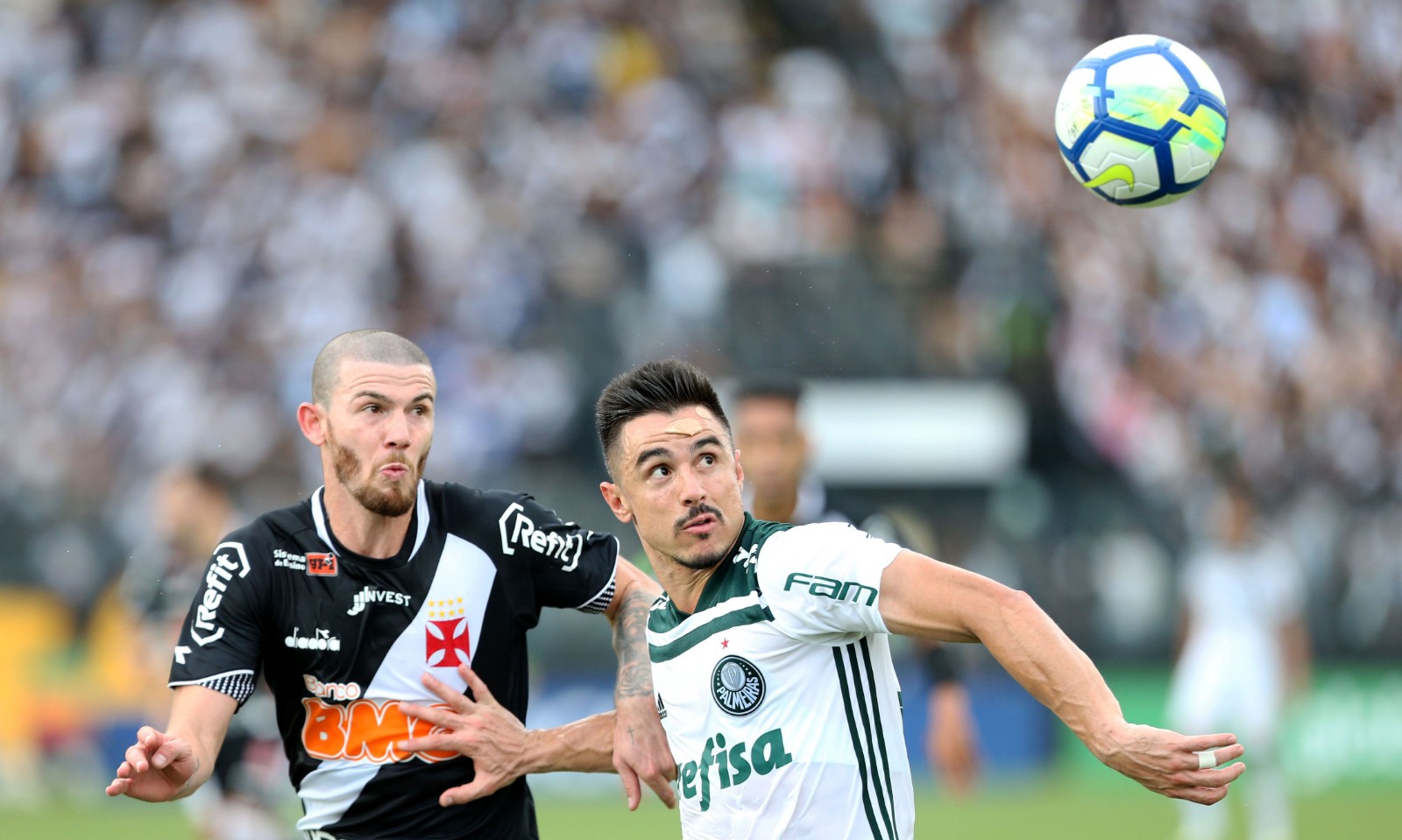 足球——巴甲:帕尔梅拉斯提前一轮夺冠