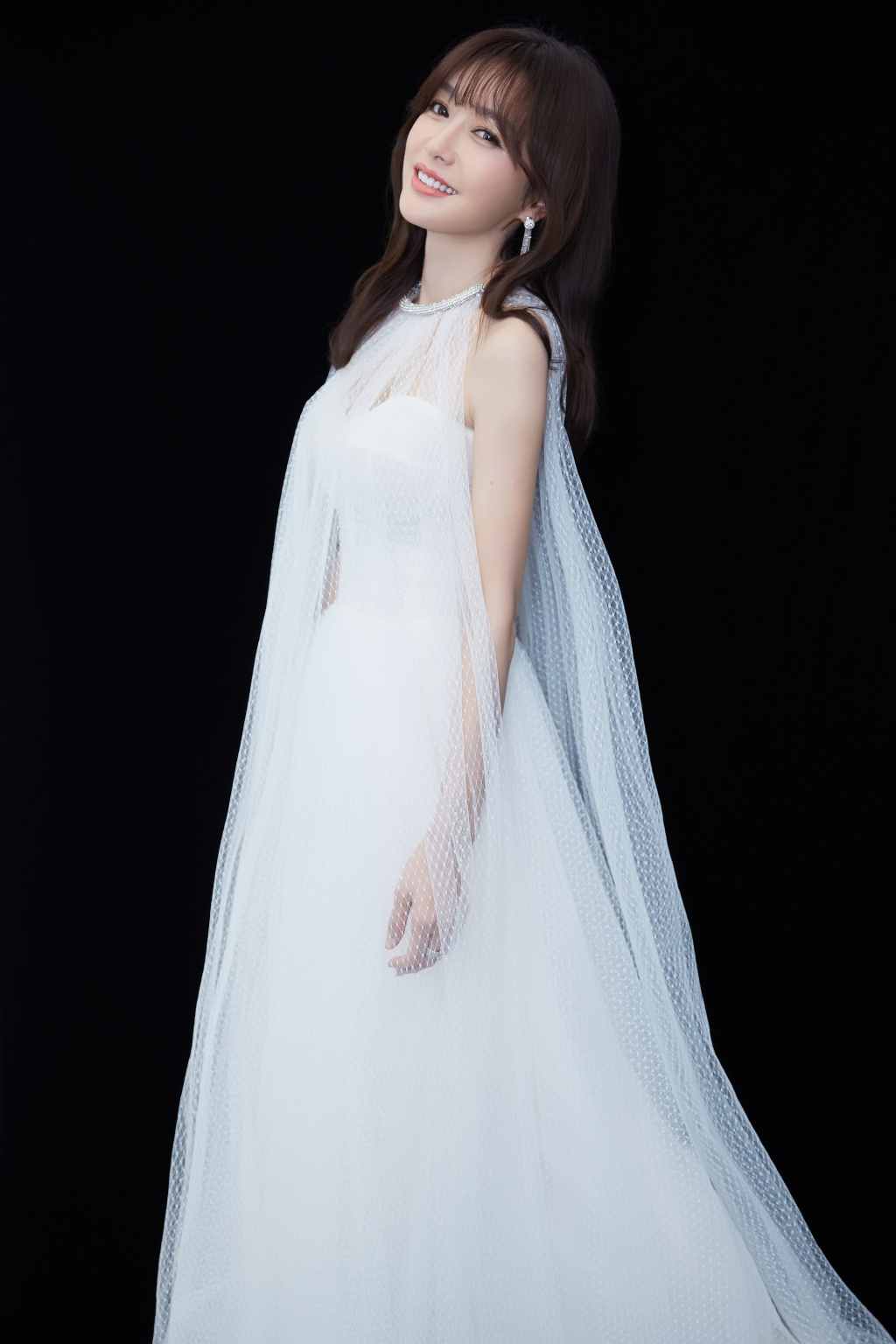 37岁秦岚8套礼服尽显魅力,每套"s"线条火辣迷人,女人味十足