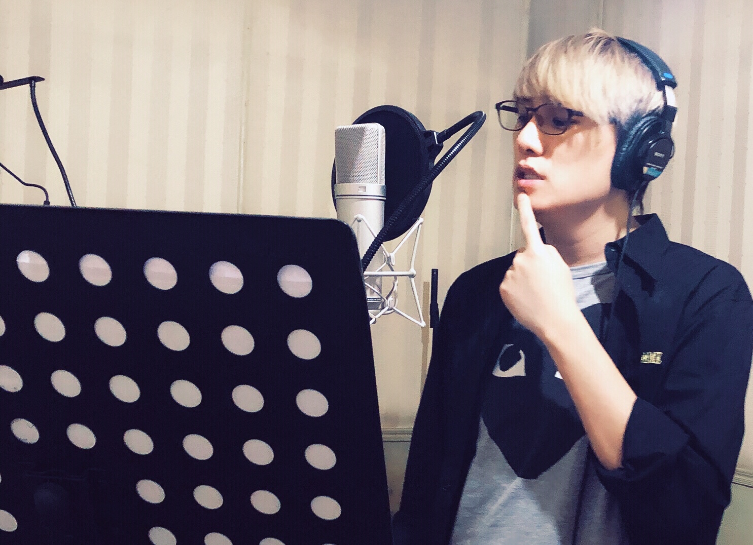 tt母亲节发布首支个人单曲《人间四月天》——倾情歌唱母子情深