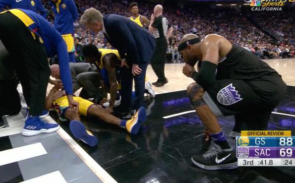 麦考伤退被担架抬出去, 卡特泪目跪地为他祈祷