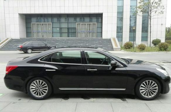 56万买辆现代雅科仕:车主却喜欢亲自洗车,坦言经常被人当成长安-新浪