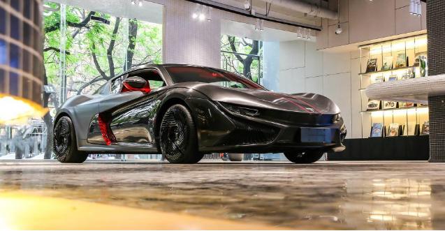 国产跑车"红蜻蜓"终于到了,30万售价,谁还会去买特斯拉呢?