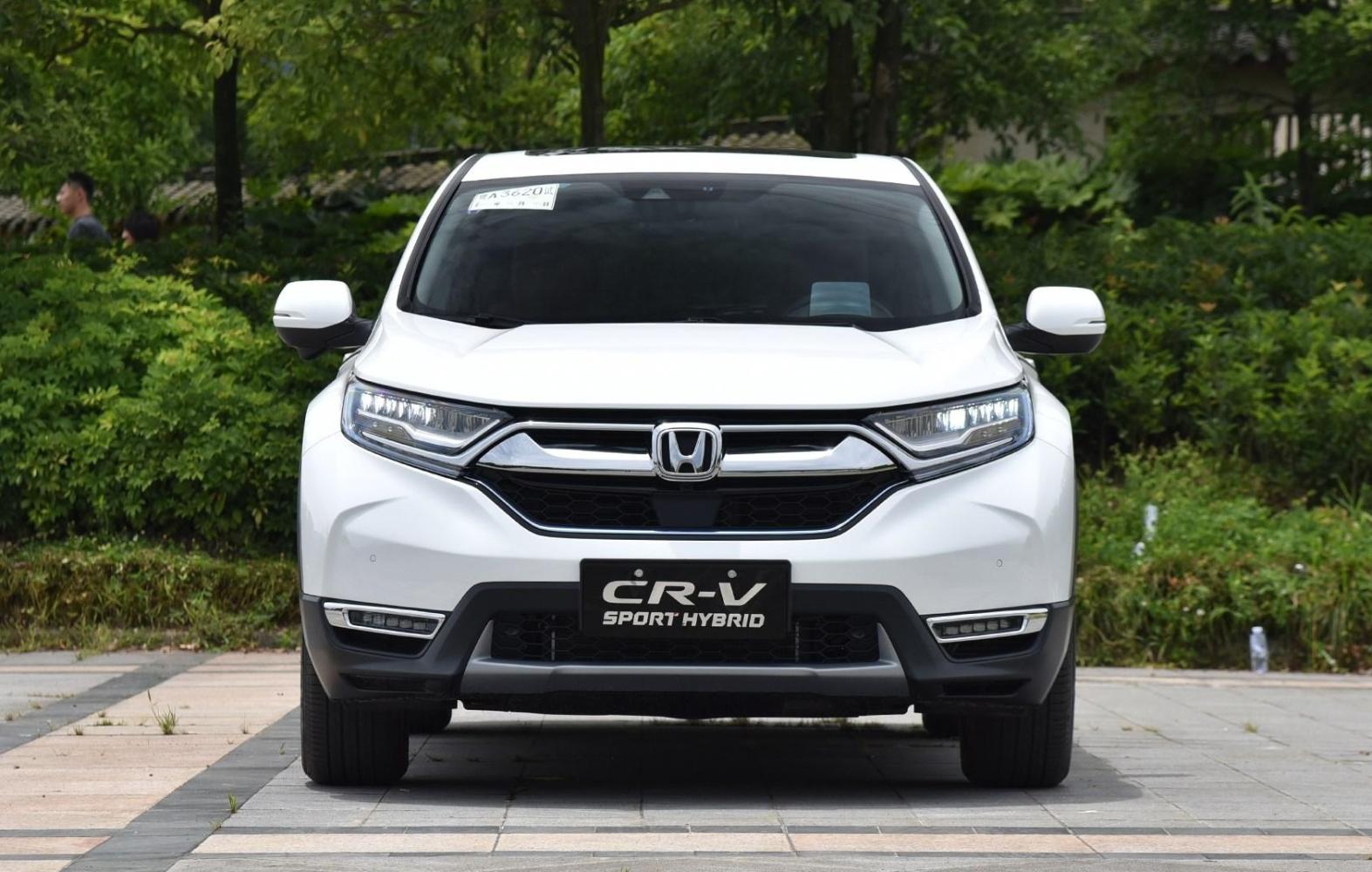 本田crv超速失控, 情急之下"弹射"成功, 网友: 这是f16!