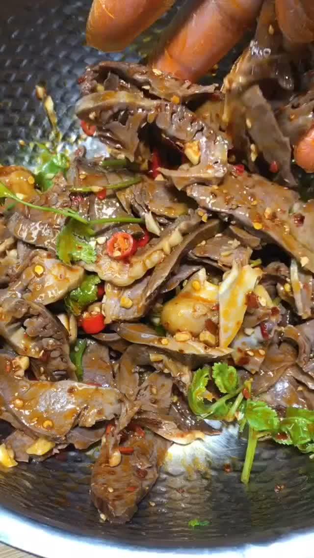 教你做凉拌猪心过程超详细分步骤解析夏天的凉拌菜就选它