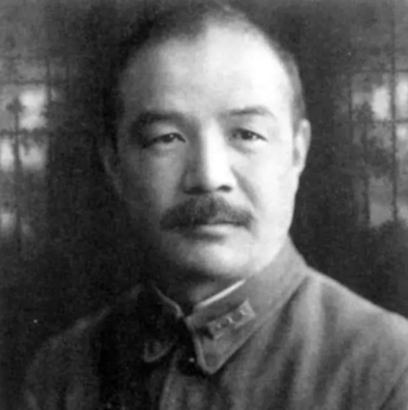 东陵大盗孙殿英的真实照,最后一张在把玩宝物,聚精会神|东陵大盗|孙殿