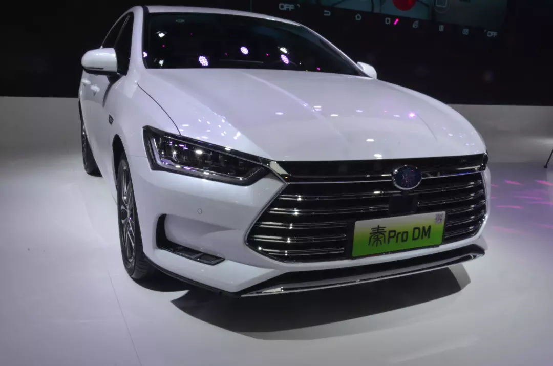 9秒破百,换上龙脸的比亚迪秦pro预售11万起