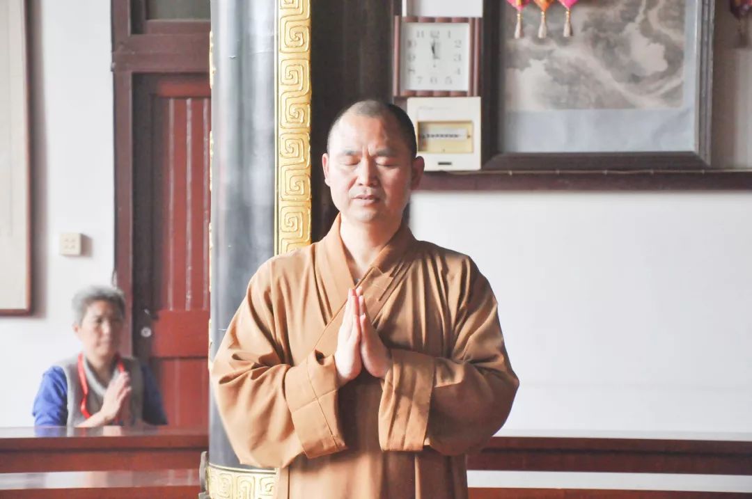 隆相大和尚解答初学者诵什么经好诵经如何开智慧