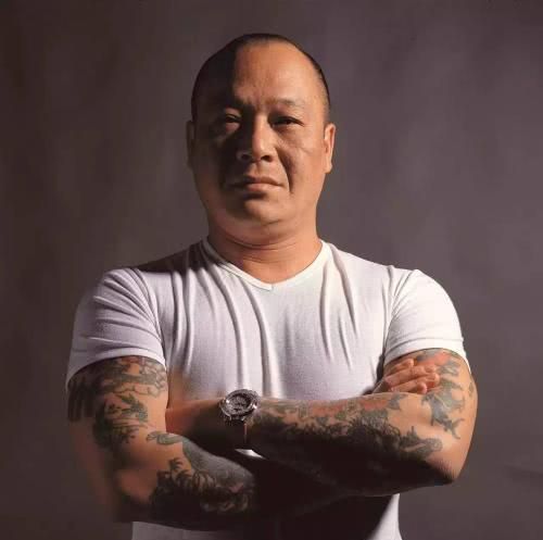 他是古惑仔的原型,真正的铜锣湾"老大",曾言古天乐最讲义气!