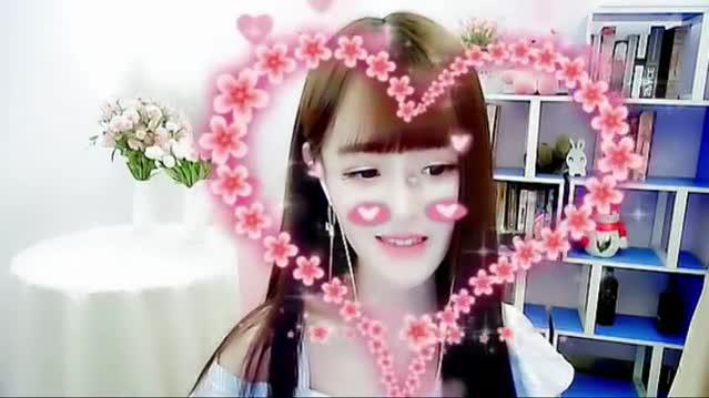 歌声甜美,女生翻唱歌曲《太想念》,十分好听