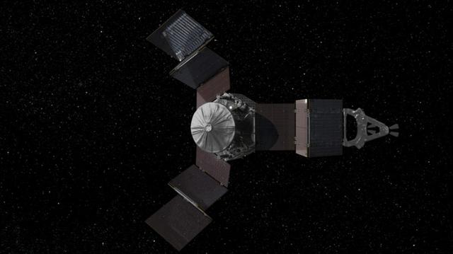 朱诺号木星探测器发回了首张木星及其卫星的高清彩色图像!