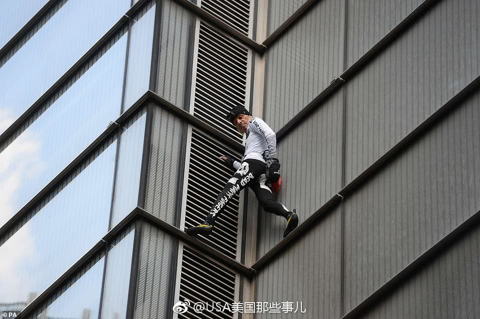 法国"蜘蛛侠" alain robert 征服了英国伦敦202米摩天大楼