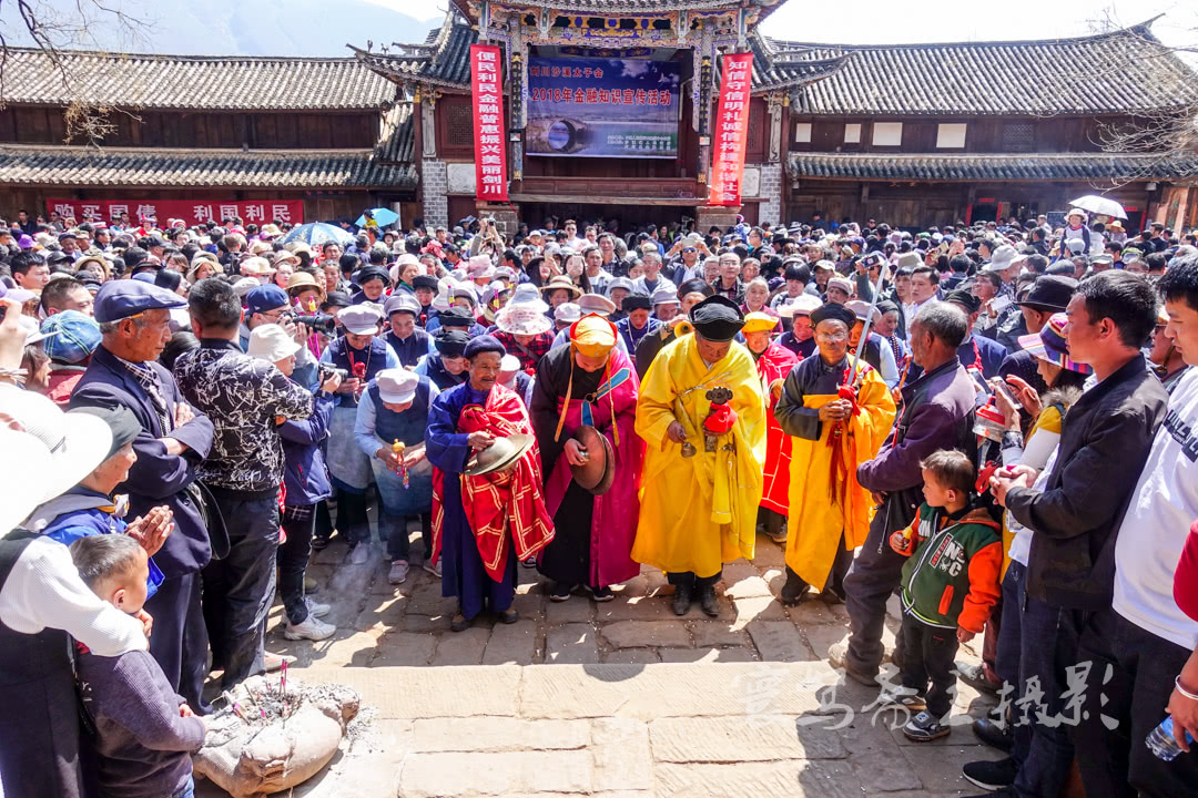 二月八在云南沙溪古镇邂逅一场热闹非凡的白族太子会