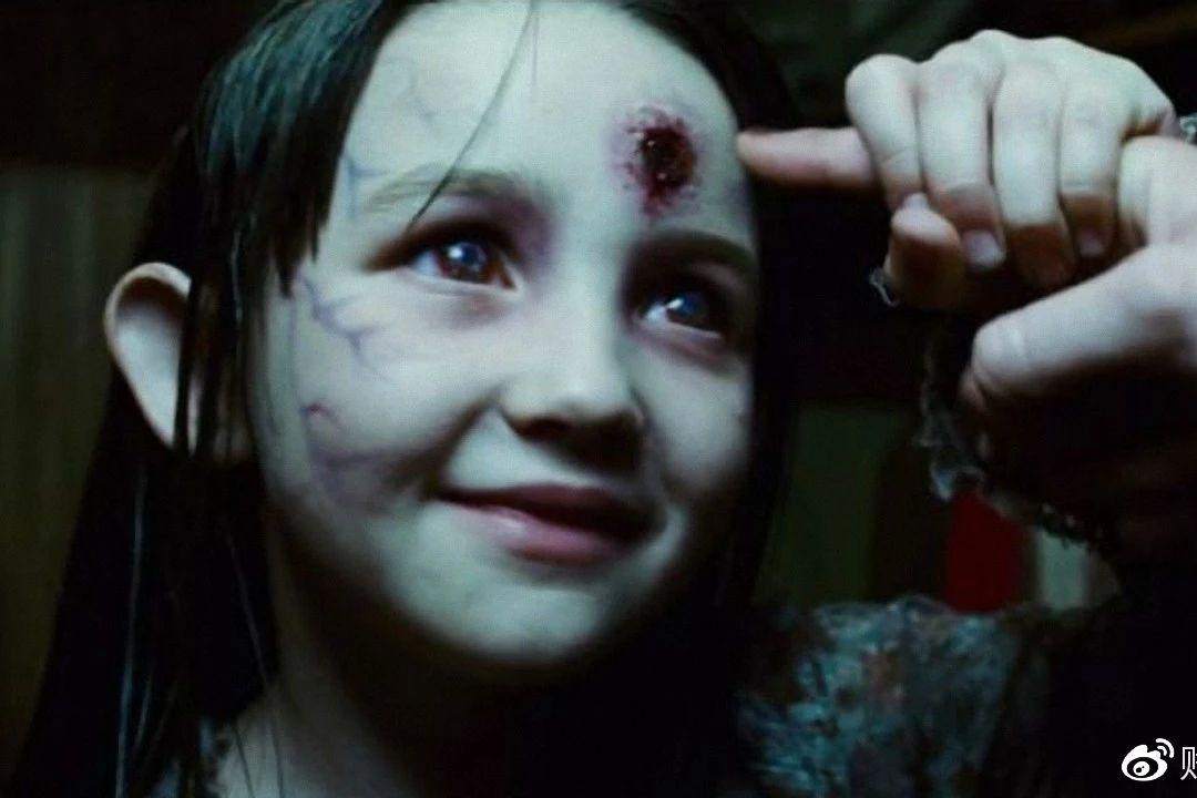 恐怖片《鬼哭神嚎》贪便宜买下廉价别墅,结果是巨坑差点害死全家