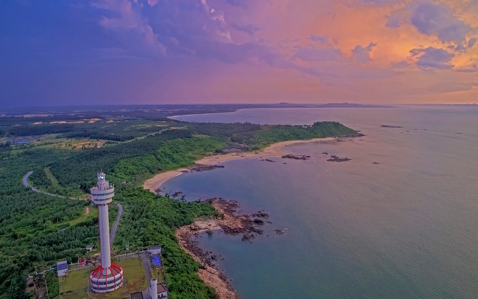 大海的守护神,"亚洲第一灯塔"美出了新高度,上过中国邮票