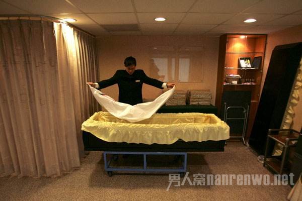 殡葬业者烧错遗体 家属瞻仰遗容发现闹了大乌龙