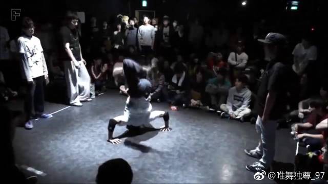 这就是街舞:六强进入决赛,一起跳抖音豆芽舞,嗨