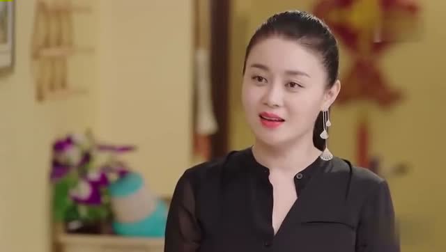 被称为赵本山"最美女徒弟",身材火辣,如今34岁仍似少女一般|关婷娜|赵