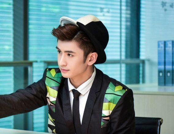 被赞周星驰第二的他,搭档杨幂李易峰后依旧不