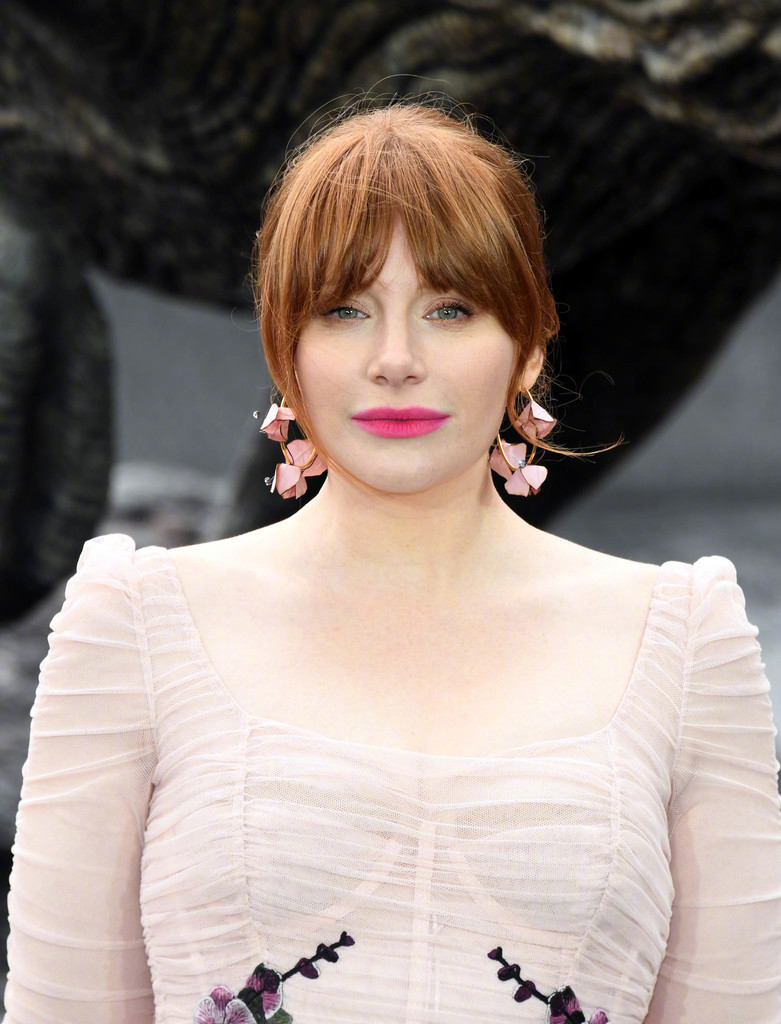 当地时间5月24日,在伦敦举行的《侏罗纪世界_新浪看点