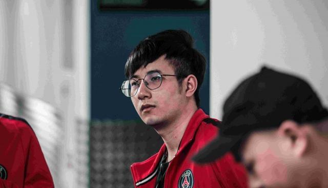 专访lgd: maybe表示泰迪野人随便叫 大家开心就好