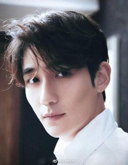 盗墓笔记重启官宣朱一龙饰演吴邪据说居老师演什么像什么