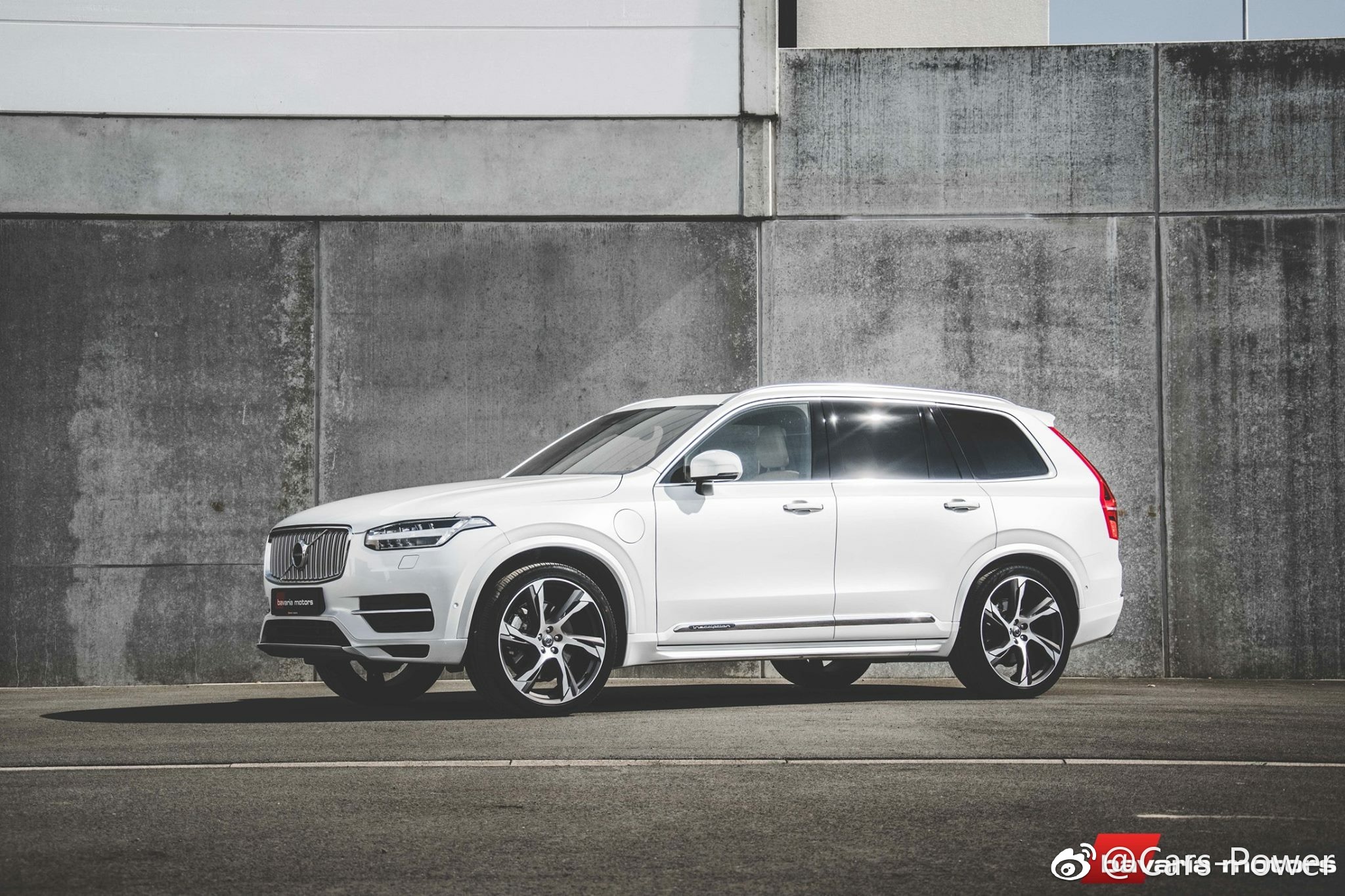 沃爾沃xc90 t8,中大型的豪華suv.