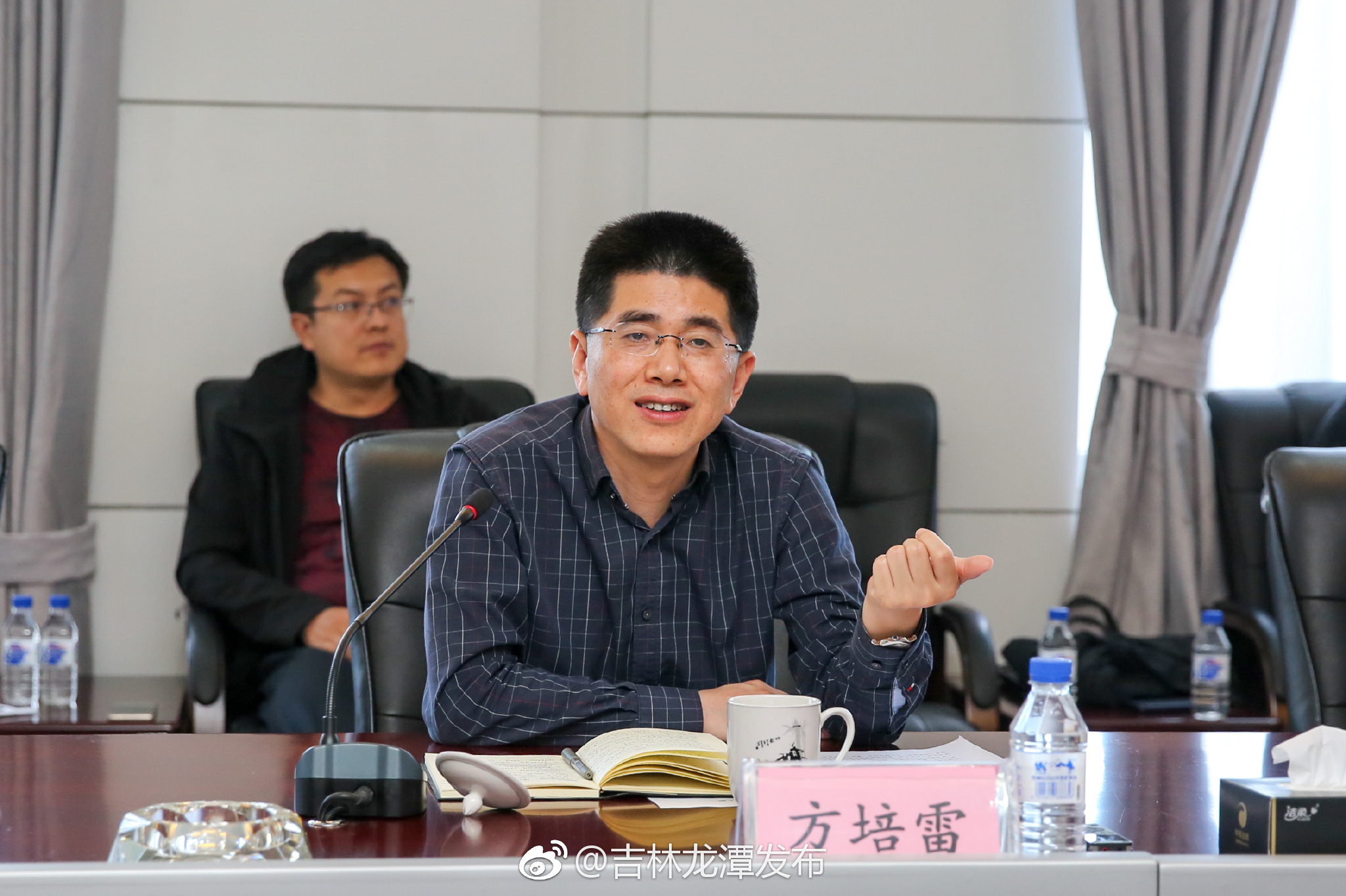 吉林市"只跑一次"改革互检互评工作组走进龙潭