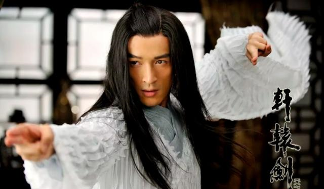 这部剧胡歌唐嫣为他做配,7年过去了,他却因家