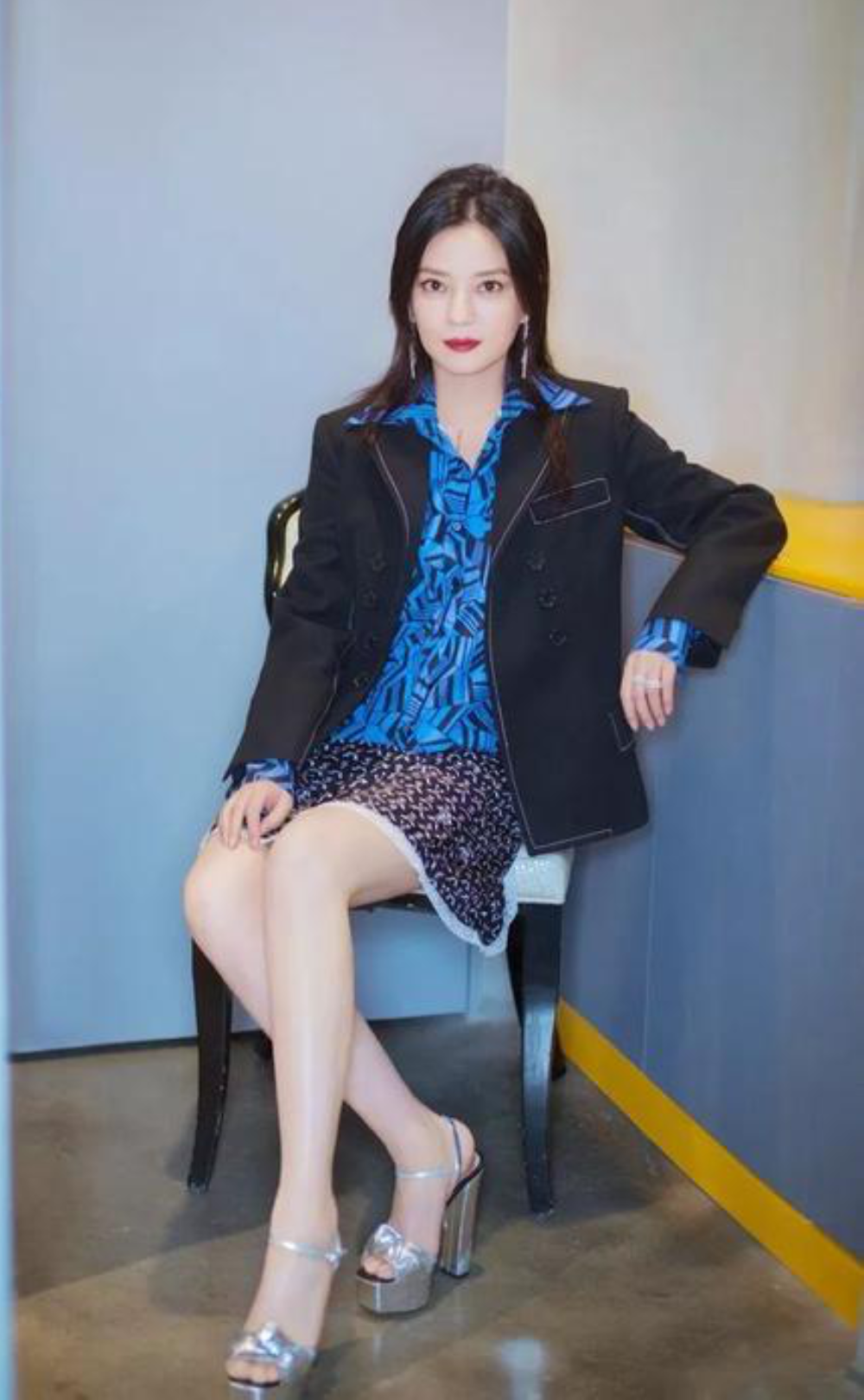 盘点赵薇的长腿美照,你最喜欢哪张?