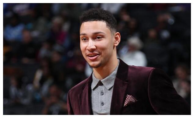 没有遗传卡戴珊家族的海臀为何詹娜让小詹皇西蒙斯如此痴迷