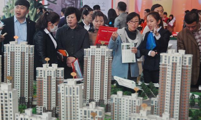 三四线房价疯涨可以说是炒房客的功劳可这里有人接盘吗