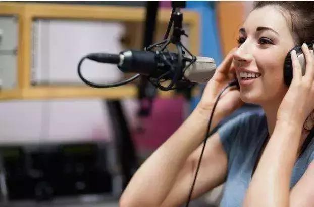 给大家分享些科学练声的方法和步骤