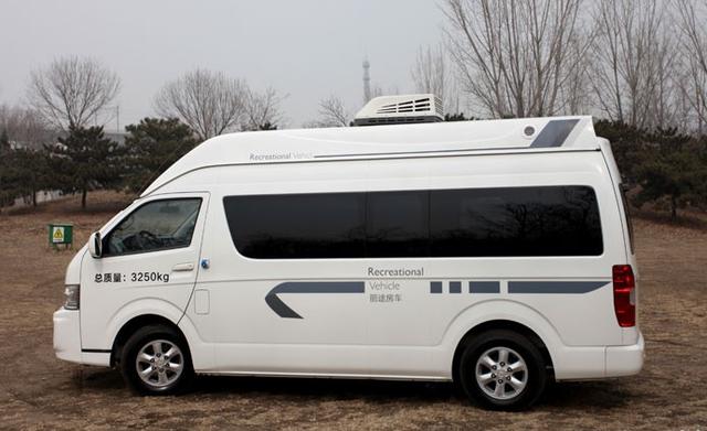 丽途房车就推出了这辆国产房车,这款房车名为丽途大海狮经济型房车.