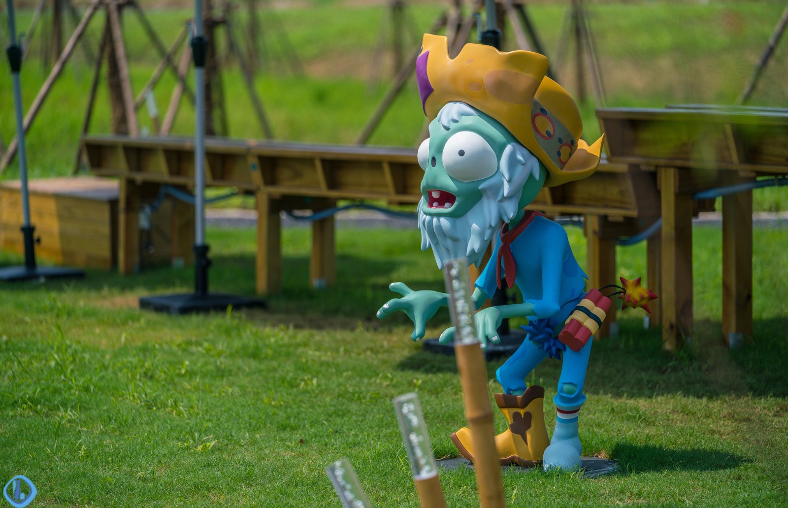 真人版植物大战僵尸相约无锡田园东方一起打僵尸啦