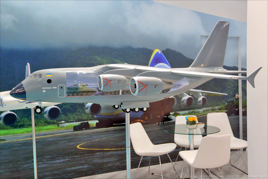 乌克兰航空业的一个新项目an-188运输机_新浪看点