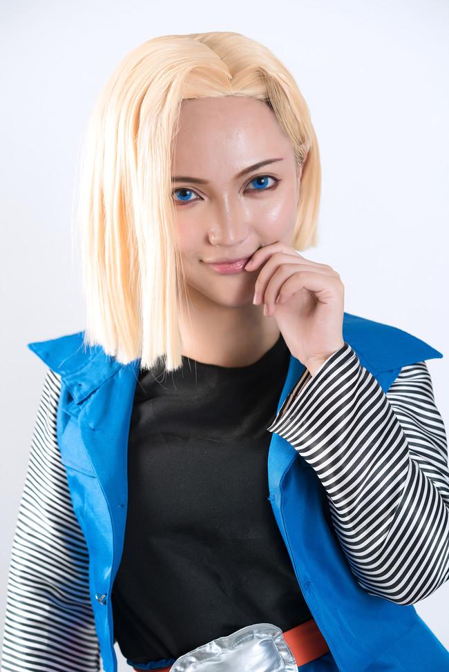 熟女cos! 童年女神18号